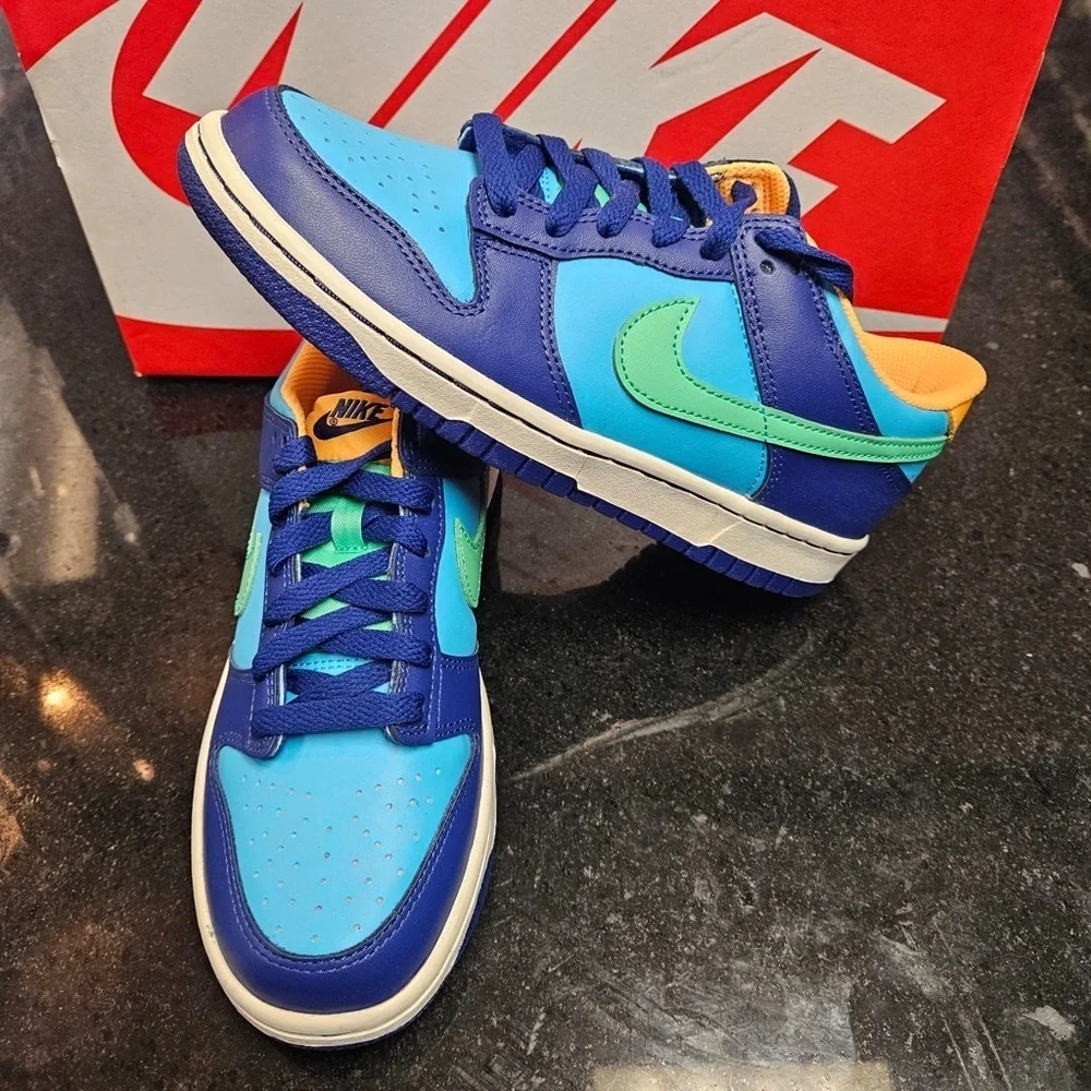 Nike sz various